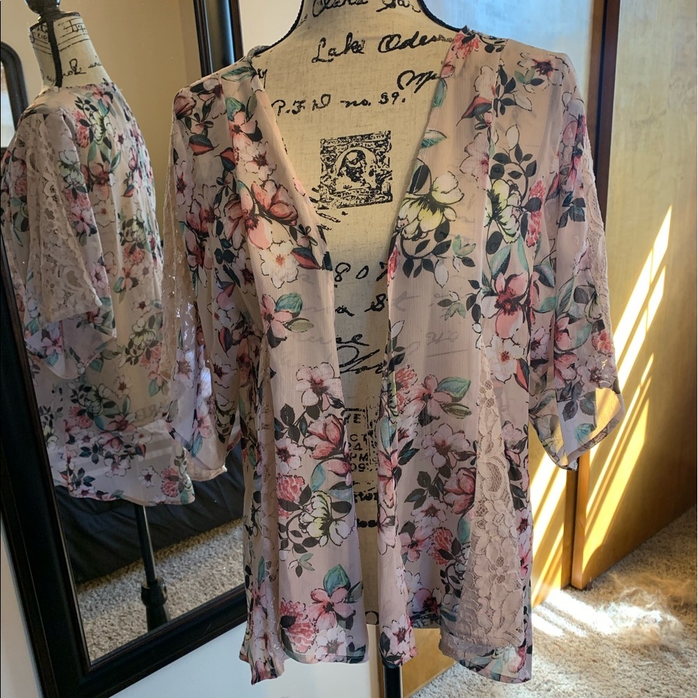 Living Doll LA kimono